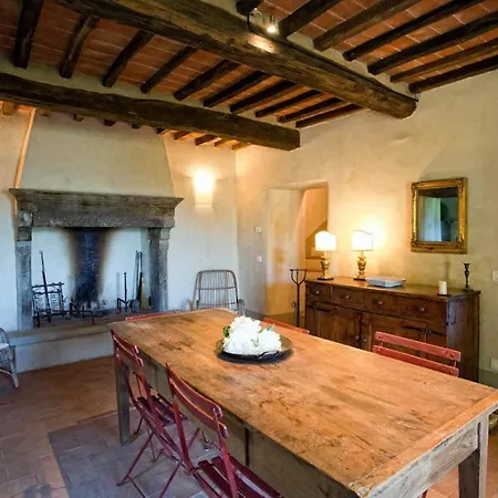 Torreone Sleeps 4 With Pool Air Con And Wifi 别墅 哥尔顿