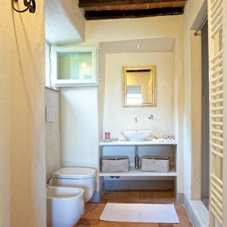Torreone Sleeps 4 With Pool Air Con And Wifi 别墅 哥尔顿